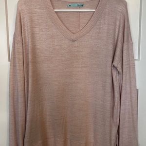 Women’s light pink Maurice’s top